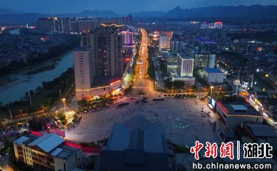 湖北之声，播音稿精选